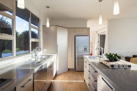 Photo of property in 5 Cooper Crescent, Cambridge, 3434