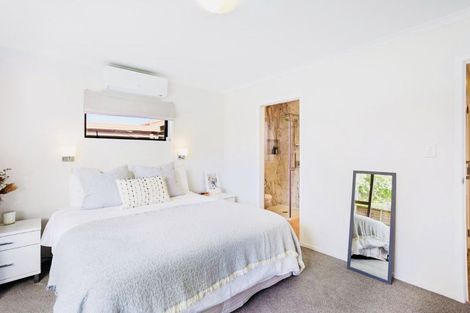 Photo of property in 109 Prince Regent Drive, Half Moon Bay, Auckland, 2012