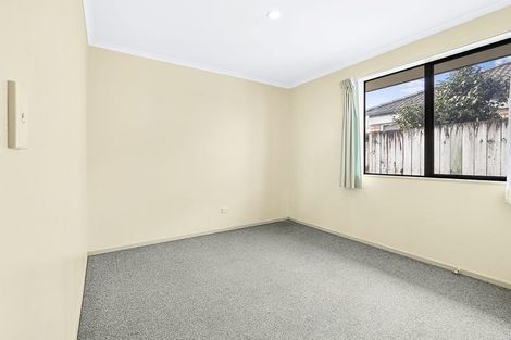 Photo of property in 12 Farnham Close, Rototuna North, Hamilton, 3210