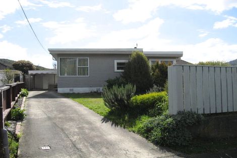 Photo of property in 26 Stanley Street, Wainuiomata, Lower Hutt, 5014