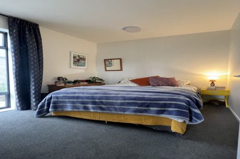 Photo of property in 1/65 Tiketike Way, Brooklyn, Wellington, 6021