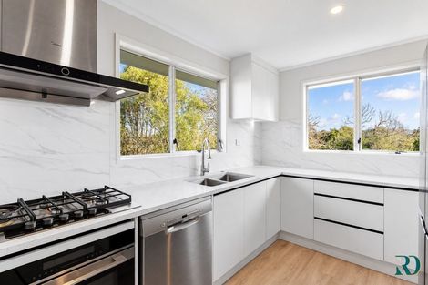 Photo of property in 38 Sunline Avenue, Massey, Auckland, 0614