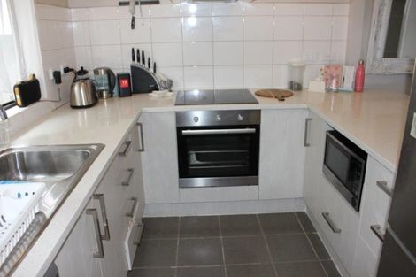 Photo of property in 59b Seaview Road, Marfell, New Plymouth, 4310