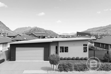 Photo of property in 85 Risinghurst Terrace, Lower Shotover, Queenstown, 9304