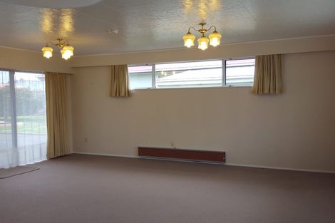 Photo of property in 8 Donald Street, Regent, Whangarei, 0112