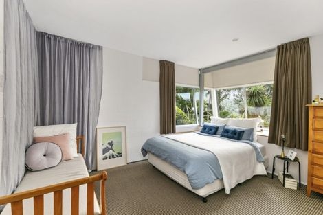 Photo of property in 5 Cavalry Close, Crofton Downs, Wellington, 6035