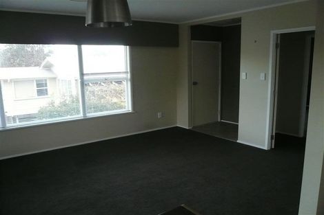 Photo of property in 1/66 Becroft Drive, Forrest Hill, Auckland, 0620