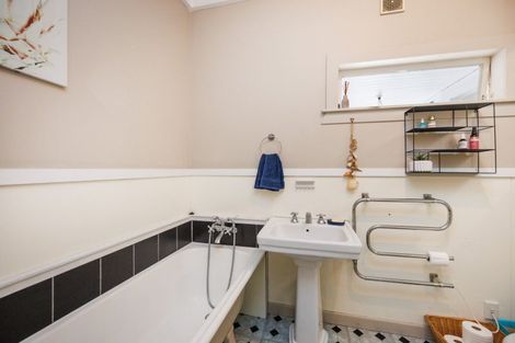 Photo of property in 37 Bryant Street, Takaro, Palmerston North, 4412