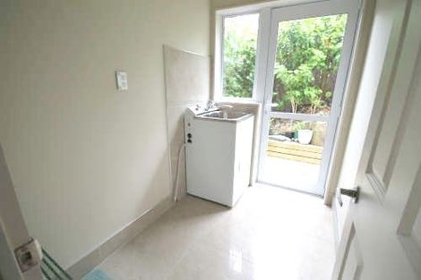 Photo of property in 97a Island Bay Road, Beach Haven, Auckland, 0626