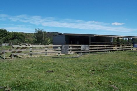 Photo of property in 349 Turitea Road, Turitea, Palmerston North, 4472