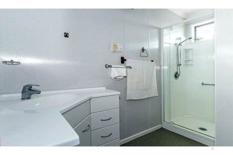 Photo of property in 5-5a Rugby Street, Waimate, 7924