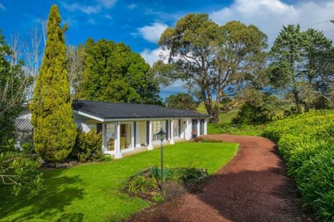 Photo of property in 68 Henwood Road, Taupaki, Henderson, 0782