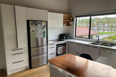 Photo of property in 642b Whangaparaoa Road, Stanmore Bay, Whangaparaoa, 0932