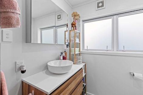 Photo of property in 8/9 Mountain Road, Mount Wellington, Auckland, 1072