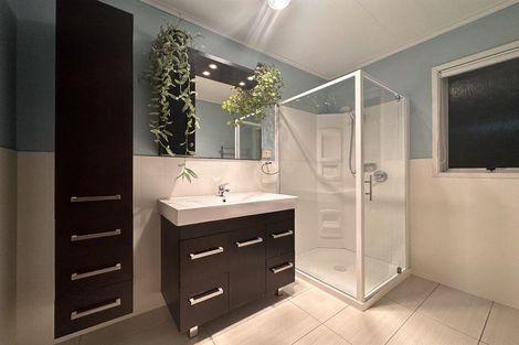 Photo of property in 2/54 Titirangi Road, New Lynn, Auckland, 0600