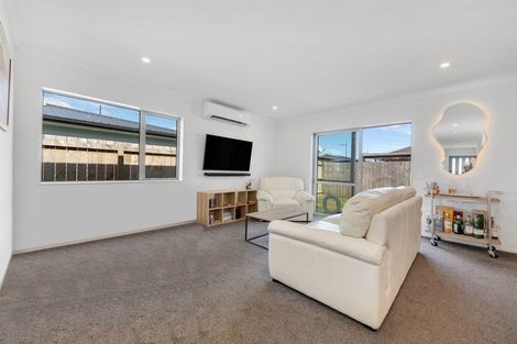 Photo of property in 4 Kutukutu Street, Takanini, 2112