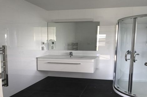 Photo of property in 18 Colonial Drive, Silverdale, 0932