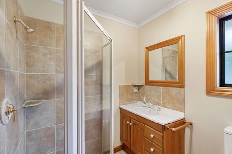 Photo of property in 116 Pacific Drive, Fitzherbert, Palmerston North, 4410