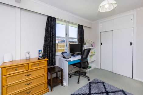 Photo of property in 28 Moeraki Road, Maoribank, Upper Hutt, 5018