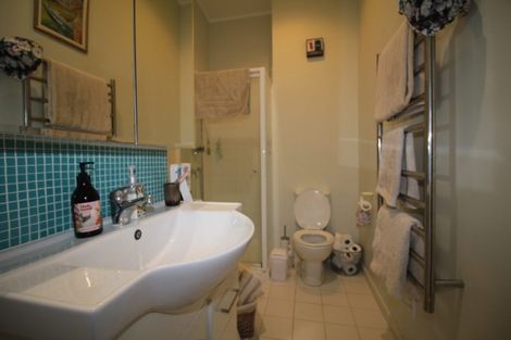 Photo of property in Mendosa Terraces Apartments, 20/9 Ebor Street, Te Aro, Wellington, 6011