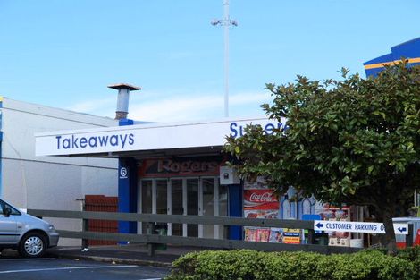 Photo of property in 2/6a Botany Road, Howick, Auckland, 2010