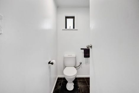 Photo of property in 70 Cloten Road, Stratford, 4332