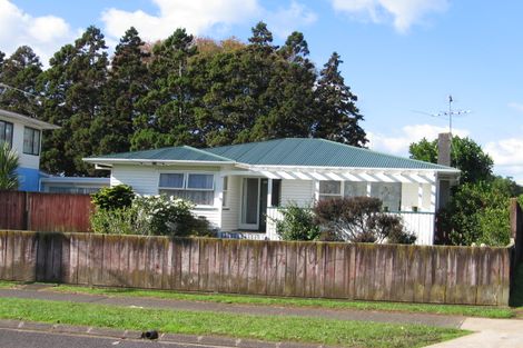 Photo of property in 14 Vickerman Street, Otara, Auckland, 2023