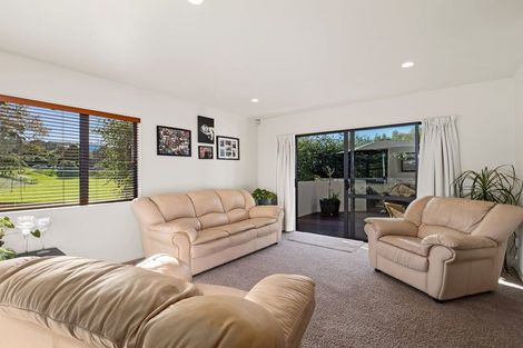 Photo of property in 33a Bronzewing Terrace, Unsworth Heights, Auckland, 0632