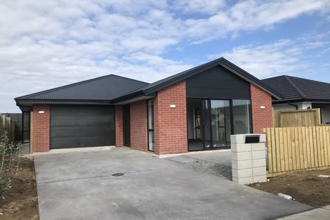 Photo of property in 102 Union Drive, Papamoa, 3118