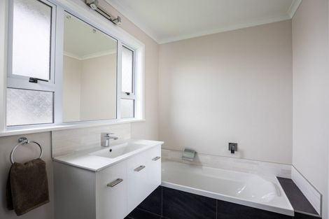 Photo of property in 318 Tukapa Street, Hurdon, New Plymouth, 4310