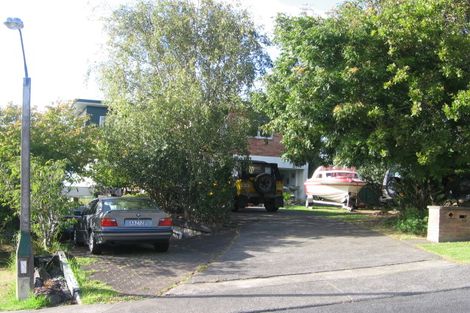 Photo of property in 19 Hume Drive, Hillcrest, Auckland, 0627