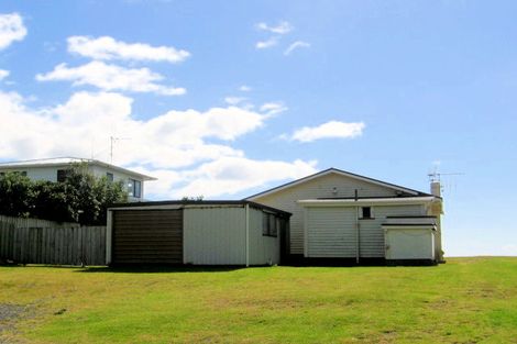 Photo of property in 81 Shaw Road, Waihi Beach, 3611