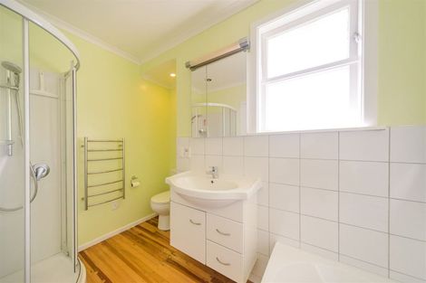 Photo of property in 30 Snowdon Avenue, Terrace End, Palmerston North, 4410