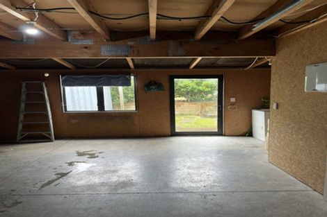 Photo of property in 15 Ruapehu Drive, Fitzherbert, Palmerston North, 4410