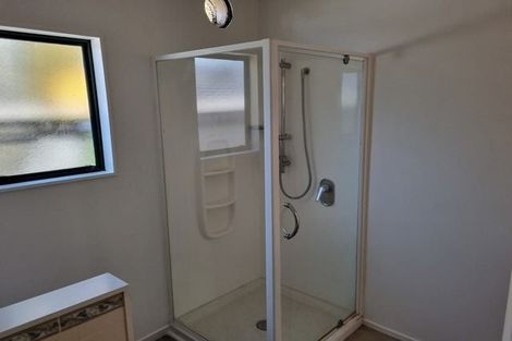 Photo of property in 1/80 Sunnyside Road, Sunnyvale, Auckland, 0612