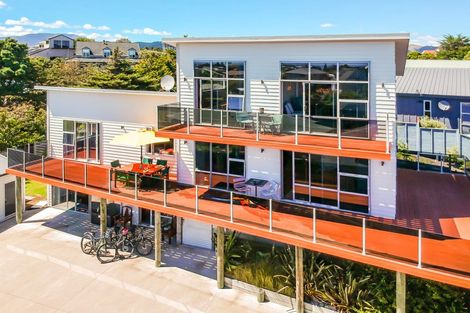 Photo of property in 173 Weggery Drive, Waikanae Beach, Waikanae, 5036