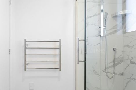 Photo of property in 1/21 Karamu Street, Te Atatu Peninsula, Auckland, 0610