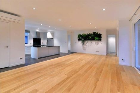 Photo of property in 2 York Terrace, Riverhead, 0820