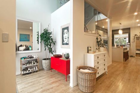 Photo of property in 9 Ruth Craig Place, Stanmore Bay, Whangaparaoa, 0932