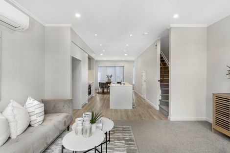 Photo of property in 5/35 Marine Parade, Hobsonville, Auckland, 0616