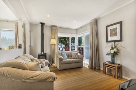 Photo of property in 88 Ennis Avenue, Pakuranga Heights, Auckland, 2010