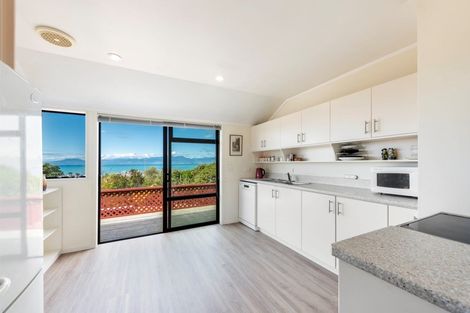 Photo of property in 10 Van Beek Place, Ruby Bay, Mapua, 7005