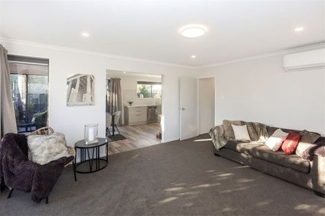 Photo of property in 2 Manuka Street, Mairehau, Christchurch, 8013