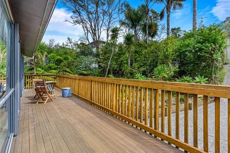 Photo of property in 23a Fairmount Road, Titirangi, Auckland, 0604