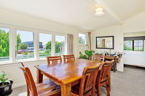 Photo of property in 3 Morton Street, Tuatapere, 9620