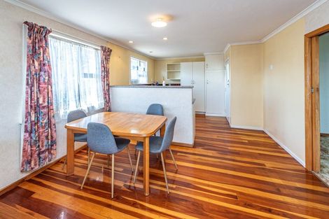 Photo of property in 6 Omori Place, Castlecliff, Whanganui, 4501