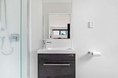 Photo of property in 76 Accolage Boulevard, Kumeu, 0810