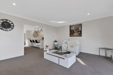 Photo of property in 12 Lewis Close, Rangiora, 7400