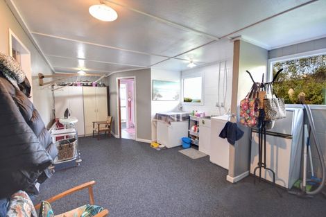 Photo of property in 10 Rimu Street, Kaka Point, Balclutha, 9271