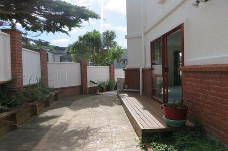 Photo of property in 27 Amesbury Drive, Churton Park, Wellington, 6037